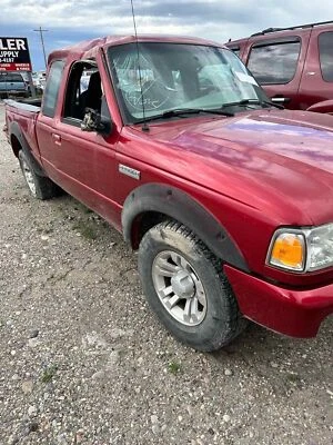 Pinza de freno de disco delantera izquierda usada se adapta a: Ford Ranger 2009 grado delantero izquierdo Foto 1 de 4