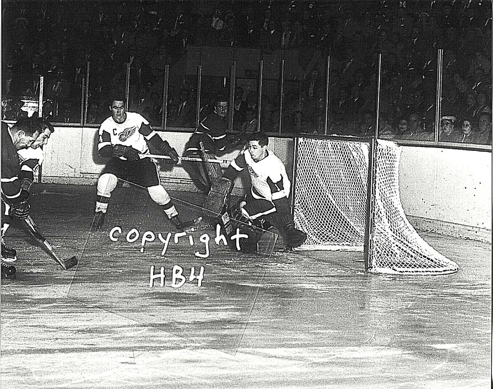 Foto de GLENN HALL Detroit Red Wings en acción HOF (c) Foto 1 de 1