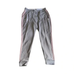 New Balance NWT Gray NYC Marathon 50th Anniversary Jogger Sweatpants, Medium - Picture 1 of 8