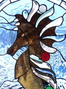 Bleiverglasung Fensterbild "Felsen- Seekönig" im Wappen in Tiffany - Bild 1 von 24