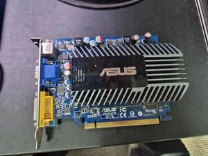 Asus En8400gs 512mb Silent Scheda Video Grafica Passiva Dvi + Vga - Foto 1 di 2