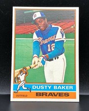 1976 Topps DUSTY BAKER Card No. 28 Crease-Free NM-MT Atlanta Braves