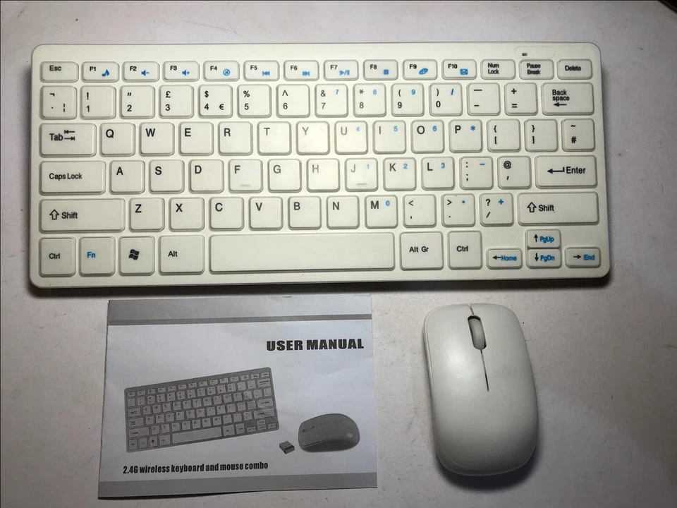 Wireless Small Keyboard & Mouse for Samsung 32" J5200 5 Series Flat HD LED TV - Image 1 of 4