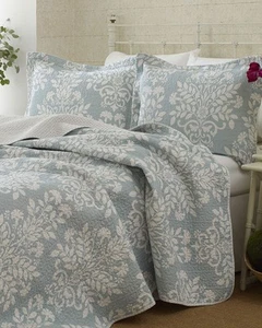 Laura Ashley Rowland Twin Quilt Set Blue Floral Farmhouse Bedding New - Picture 1 of 1