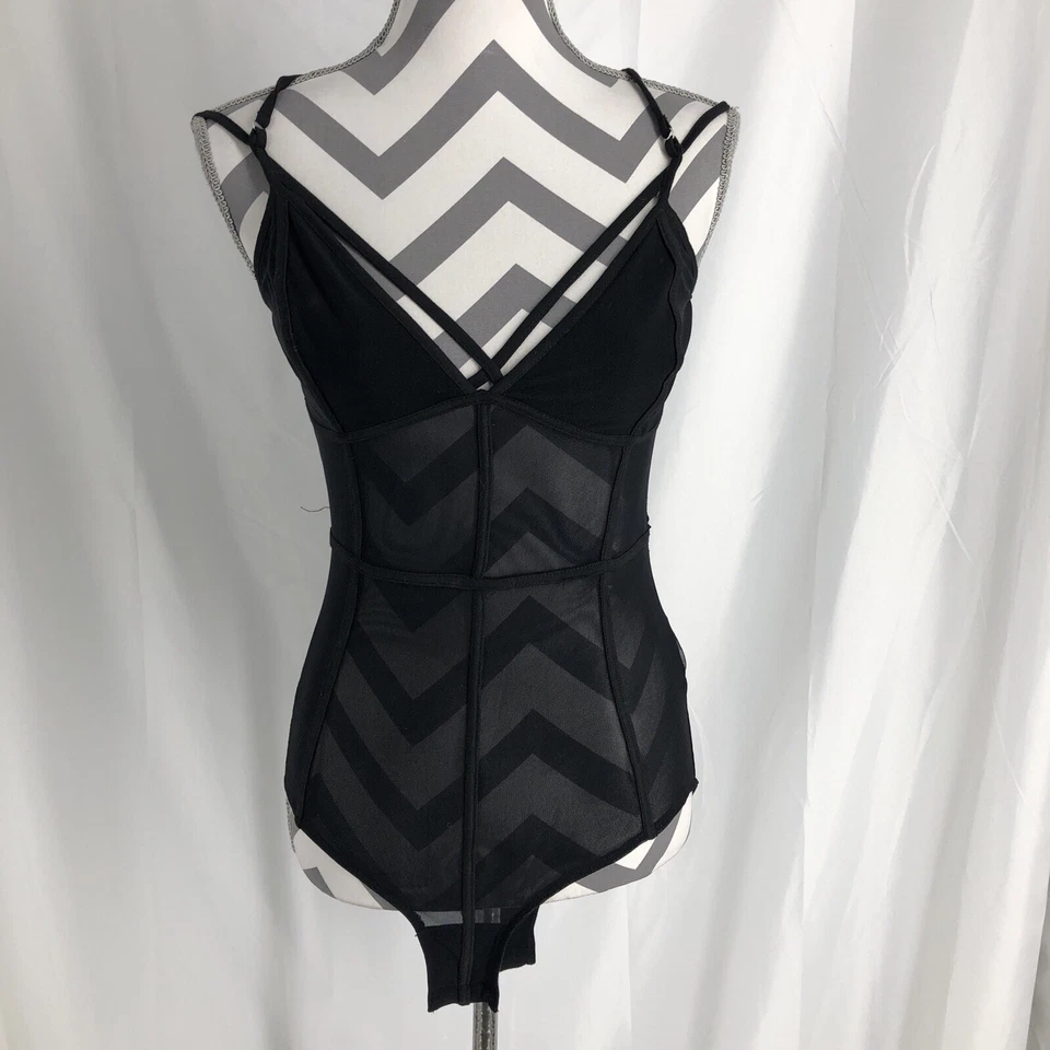 Body negro transparente mediano Material Girl para mujer Foto 1 de 4