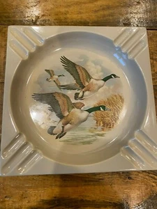 Vintage Dickey Company Canadian Geese Ash Tray NOS - Imagen 1 de 2