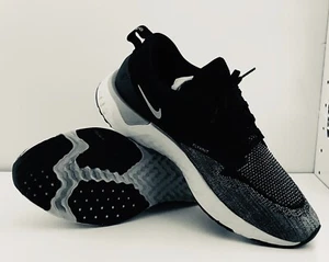 Nike Odyssey React 2 Flyknit  AH1015-002 Men's Size 11 US athletic sneaker shoes - Picture 1 of 11