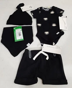 Gerber Modern Moments Baby Boy's 4 Piece Gift Set NEW Size Newborn Black - Picture 1 of 10