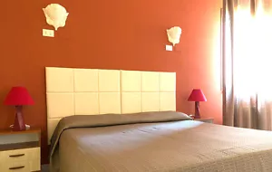 Testata letto testiera imbottita in ecopelle similpelle design moderno eco-pelle - Imagen 1 de 3