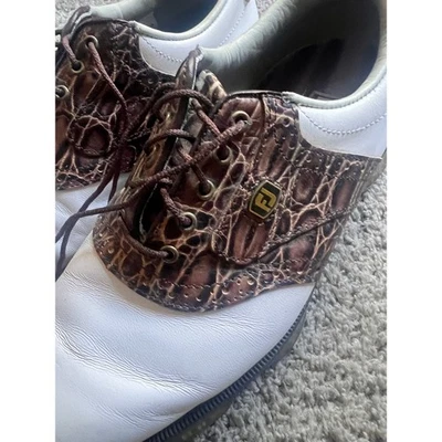Zapatos de golf FootJoy DryJoys para hombre blancos cocodrilo cuero en relieve picos talla 7,5 W Foto 1 de 4