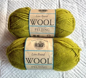 Lot 2 Skeins LION BRAND Wool yarn Felting color #132 Lemongrass #26-yn - Picture 1 of 3