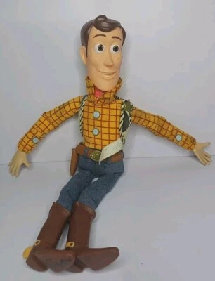 Muñeca Leñosa Tirar de Cuerda Toy Story Talks Peluche De Colección Probado Funciona Sin Sombrero Foto 1 de 4