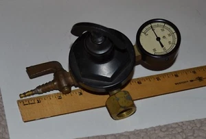 Vintage bizarr aussehender Steampunk Manometer elektrisch Auto-Lite 23041 0-60 - Bild 1 von 7