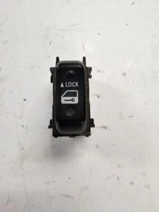 FJ CRUISR 2007 Front Door Switch 409619 - Picture 1 of 12