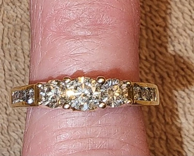 1 CT Total Diamond Anniversary Ring - Image 1 of 4