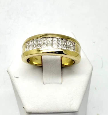 Anillo de diamantes naturales para hombre de oro amarillo de 10 k con evaluación de tarjeta - talla 9 3/4 - UD Foto 1 de 4