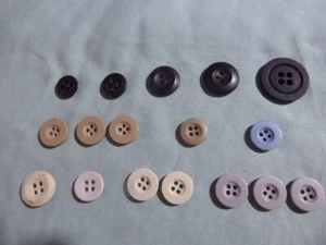 17 Vintage Mixed Colors & Types Matte Plastic Round 4 Hole Sew-Through Buttons - Picture 1 of 12