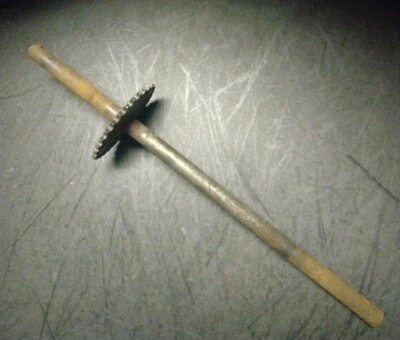 Soplador de nieve OEM Bolens 824 Troy Bilt eje de 7/8" de diámetro y piñón de 30 t Asm OBSOLETO Foto 1 de 4