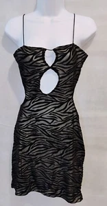 Transparentes schwarzes Stoffkleid mit Zebramuster; Ausschnitt vorne & hinten (L) - Bild 1 von 2