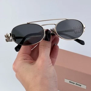 Miu Miu Damen Sonnenbrille hellgold dunkelgrau Pilot MU54ZS ZVN08Z LOGO BRANDNEU - Bild 1 von 10