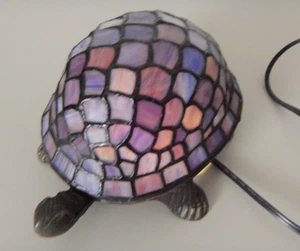 VTG STAINED GLASS TIFFANY STYLE TURTLE ACCENT TABLE LAMP NIGHT LIGHT - Picture 1 of 5