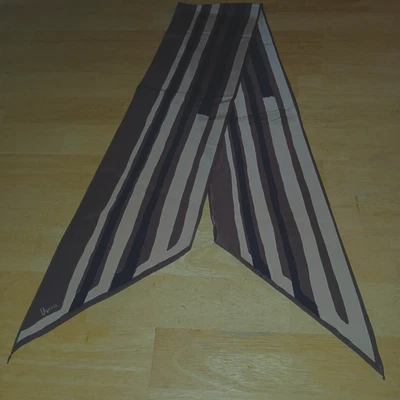 BUFANDA RECTANGULAR MUJER VERA MARRÓN A RAYAS - USADA UNA VEZ ETIQUETA CORTE EXTREMOS PUNTIAGUDOS Foto 1 de 3