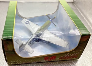 Hasbro GI Joe Aces 1/72 scal Fighters of WWII P-51D Mustang Diecast Airplane T13 - Picture 1 of 3