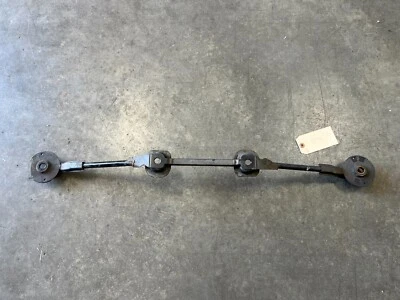 2003 2004 2005 Nissan 350z Coupe Rear Suspension Subframe Bracket OEM 5543 - Image 1 of 4