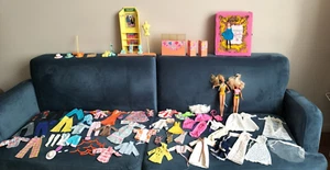 Vintage 1968 Mattel The World of Barbie Puppenkoffer Kleidung & Zubehör - Bild 1 von 23