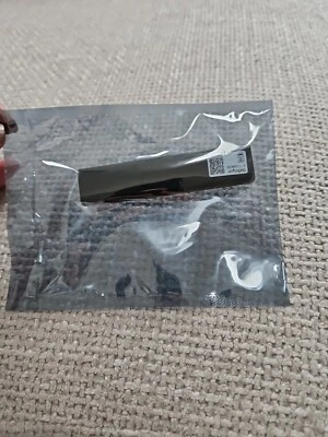 1 x StarTech.com FCREADMicro USB Flash Media Card Reader - Image 1 of 4