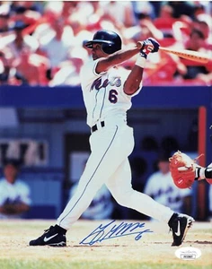 Melvin Mora Signed 8x10 New York Mets (JSA VV33807) - Picture 1 of 1