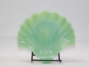 Vtg Jadeite Fire King Green Glass Sea Shell Fan Soap Trinket Jewelry Candy Dish - Picture 1 of 8
