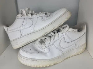 Nike Air Force 1 niedrige Turnschuhe UK Größe 5,5 dreifach weiß Leder 314192-117 - Bild 1 von 8