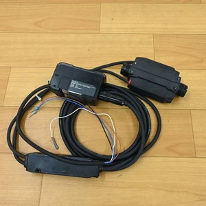 KEYENCE FD-XS20E FDXS20E Clamp-On Micro Flow Sensor IP67/IP68 From Japan - Picture 1 of 9