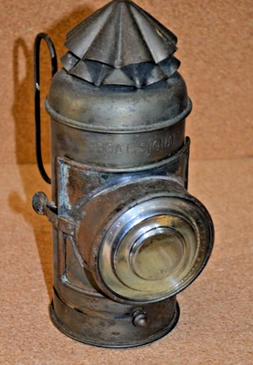 Antique Boat Signal Lantern Marine Nautical Navigator's Oil Lamp - Image 1 of 4
