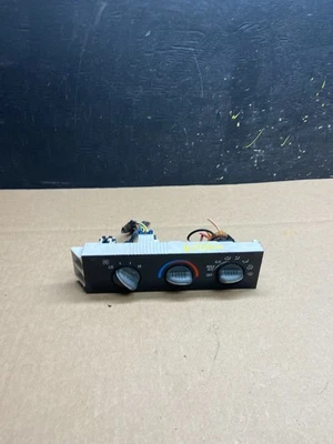 GMC Chevrolet Express 1500 2001-2007 control de clima aire acondicionado t4324 DG Foto 1 de 4