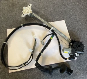 GENUINE NEW HONDA JAZZ WINDOW REGULATOR (FRONT PASSENGER) (GR/GS) CM0938000 - Picture 1 of 4