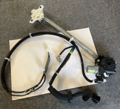 GENUINE NEW HONDA JAZZ WINDOW REGULATOR (FRONT PASSENGER) (GR/GS) CM0938000 - Image 1 of 4