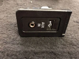 BMW E60 USB/AUX IN Socket - Picture 1 of 4