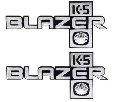 OER "K5 Blazer" 前挡泥板徽章套装 适用于 1981 - 1987 雪佛兰 Blazer 型号 — 第 1/4 张图片