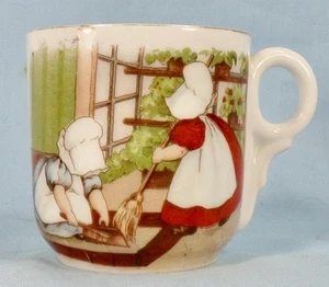 Royal Bayreuth Sunbonnet Babies Cup Mug Thursday Scrubbing Porcelain Antique - Picture 1 of 6