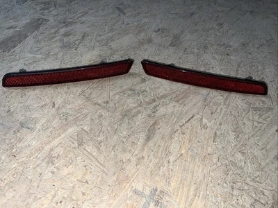 Reflectores laterales de parachoques trasero izquierdo y derecho para Chevrolet Malibu 20998413 Foto 1 de 3