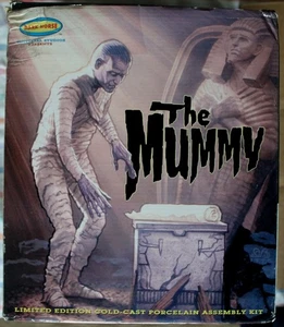 The Mummy by Dark Horse /Universal Studios 1:8 Cold Cast Porcelain Model /NEW - Picture 1 of 5