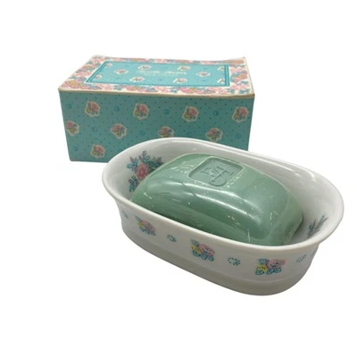 Jabón en barra sólido Elizabeth Arden Blue Grass con plato de cerámica coleccionable sellado con Foto 1 de 4