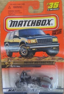 Small scale Matchbox Harley classic Police motorcycle 1999 - Picture 1 of 3
