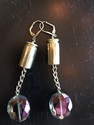 "Pendientes colgantes de cristal púrpura con carcasa de cartucho de carcasa de bala nuevos únicos en su tipo" Foto 1 de 2