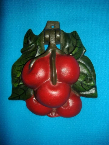 RARE VTG CAST IRON RED CHERRY FRUIT HOME HOUSE DOOR KNOCKER PEEP HOLE Cover