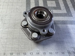 NEW OEM Tesla Model Y 3 Front or Rear Wheel Hub Bearing 1044121-00-E - Bild 1 von 3