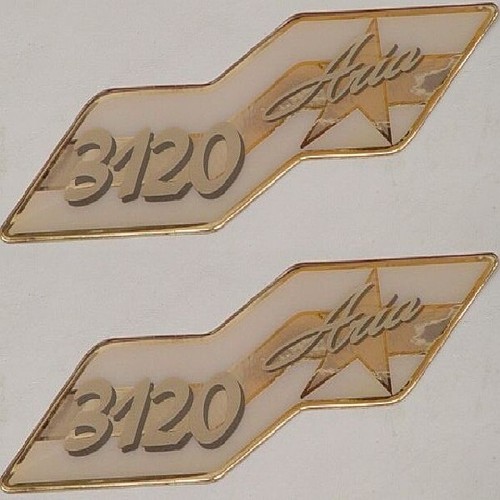Cruiser Yachts Boat Raised Decals 3120 Aria 12 x 4 Inch Gold (Pair)