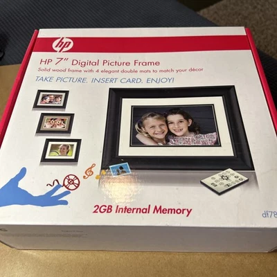 NEW Hewlett Packard HP 8" Ditigal Picture Frame Solid Wood 2G Brand New  - Image 1 of 4